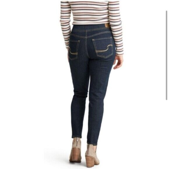 NWT Signature By Levi Strauss & Co Blue Totally Shaping Skinny Jeans Size 32 - Picture 1 of 10